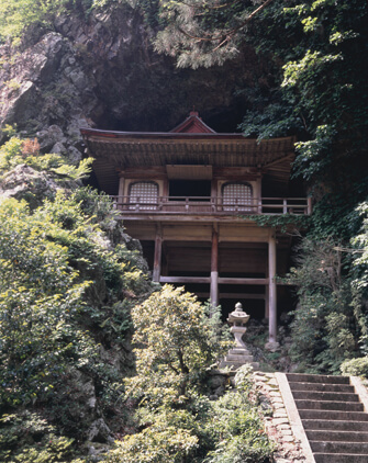 不動院岩屋堂