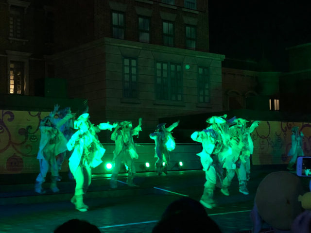 ユニバのゾンビがダンスしてる!